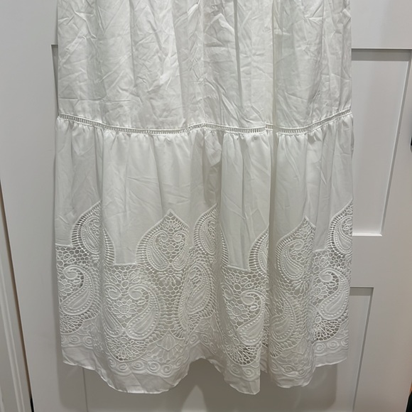 Beautiful White eyelet flutter sleeve Maxi Dress - Picture 6 of 7